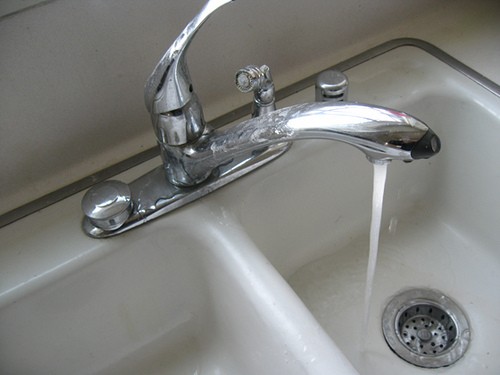 How to Replace Your Kitchen Faucet
